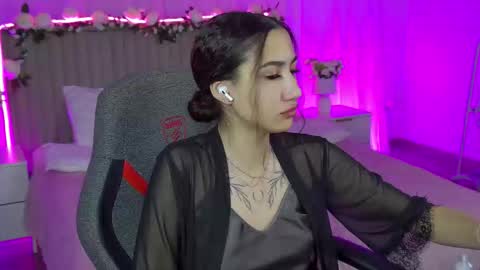 rebeckathornton online show from 17, 12, 2025