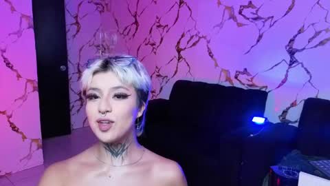 Snapshot of rebeka_baker chatting on 28, 4, 2026 REBEKA online show from 28, 4, 2026