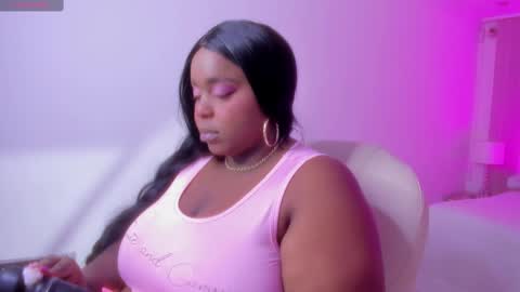 Snapshot of rebeka_spencer chatting on 21, 2, 2025 rebeka online show from 21, 2, 2025