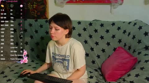 Lara online show from 5, 11, 2025