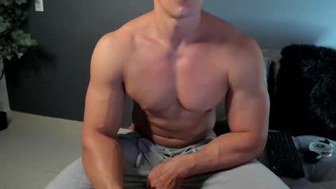 twitter REECET26 instagram RECCETAYLOR online show from 2, 10, 2025