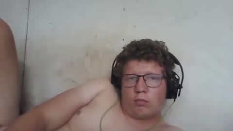 Snapshot of red454games454 chatting on 25, 1, 2025 zsax horny online show from 25, 1, 2025