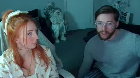 Snapshot of red_firesquirt chatting on 15, 12, 2024 Red - online show from 15, 12, 2024