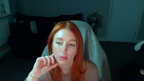 Snapshot of red_firesquirt chatting on 28, 1, 2025 Red - online show from 28, 1, 2025