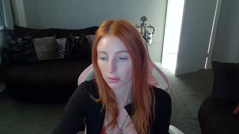 Snapshot of red_firesquirt chatting on 25, 9, 2025 Red - online show from 25, 9, 2025