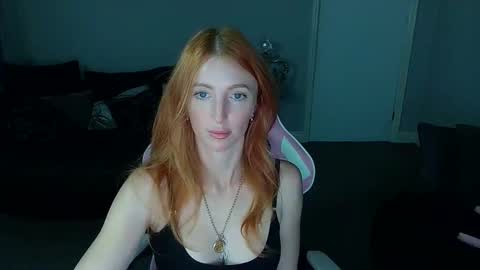 Snapshot of red_firesquirt chatting on 13, 10, 2025 Red - online show from 13, 10, 2025