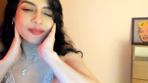 red_flower203 online show from 11, 4, 2026