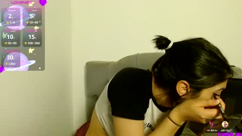 IG   OF red moonn online show from 20, 12, 2024