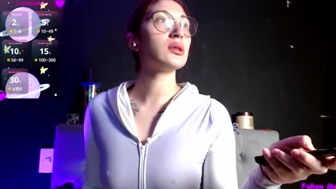 Snapshot of red_moonn chatting on 4, 2, 2026 IG OF red moonn online show from 4, 2, 2026