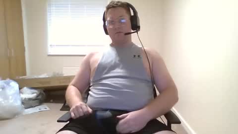 Snapshot of redbwc96 chatting on 20, 11, 2025 redbwc96 online show from 20, 11, 2025