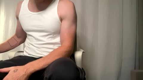 Snapshot of redcockplay chatting on 21, 9, 2025 redcockplay online show from 21, 9, 2025