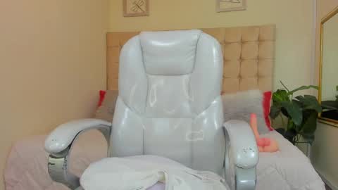 Lupe online show from 4, 3, 2025