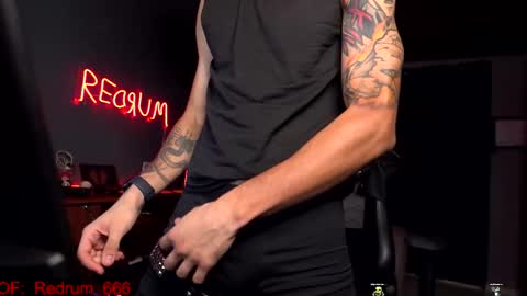 Red online show from 8, 10, 2025