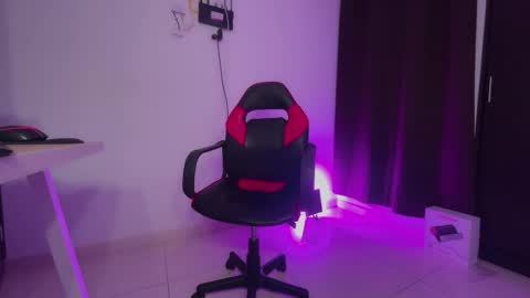 regina_mills_milk online show from 9, 1, 2026