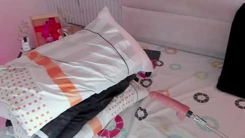 Snapshot of reginavegaa chatting on 23, 4, 2026 reginavegaa online show from 23, 4, 2026