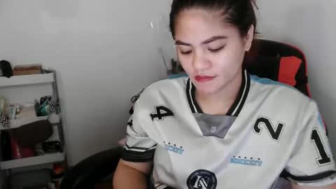 reign2525 online show from 14, 9, 2025