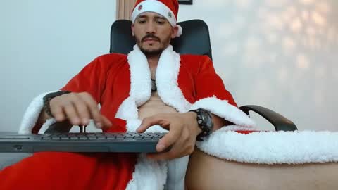Snapshot of reiko_85_ chatting on 28, 12, 2024 REIKO online show from 28, 12, 2024