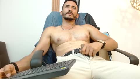 Snapshot of reiko_85_ chatting on 3, 2, 2025 REIKO online show from 3, 2, 2025