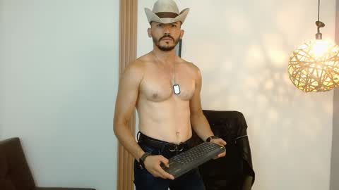 Snapshot of reiko_85_ chatting on 13, 2, 2025 REIKO online show from 13, 2, 2025