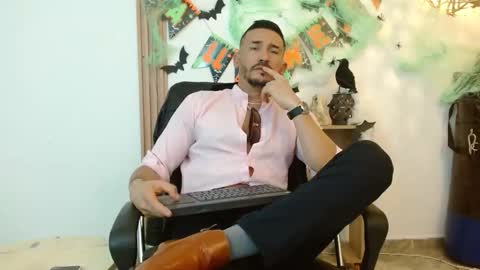 Snapshot of reiko_85_ chatting on 22, 10, 2025 REIKO online show from 22, 10, 2025