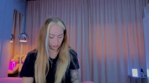 reina cummings online show from 12, 11, 2025