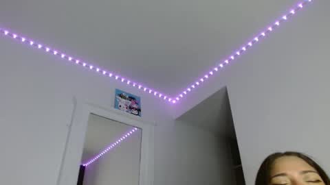 reina_reina online show from 27, 9, 2025