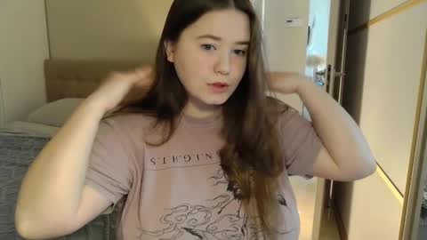 Ann OF - remirann21 online show from 8, 3, 2025