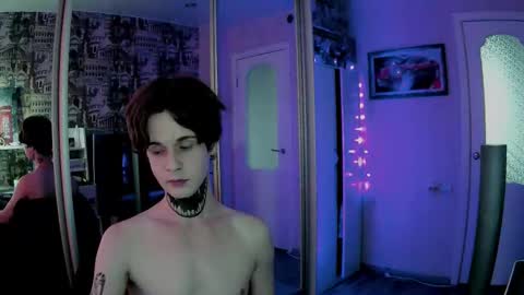 Snapshot of remitrash chatting on 11, 9, 2025 RemiTrash online show from 11, 9, 2025