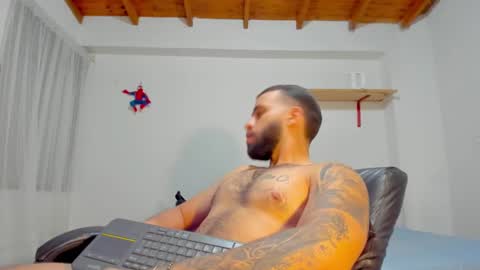 Rmy Steen online show from 10, 10, 2025