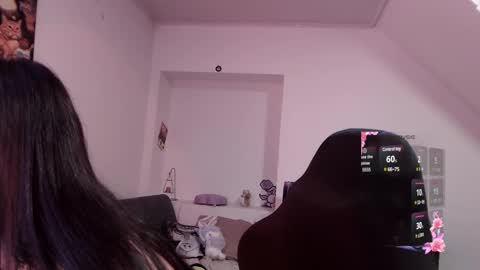 ren_yamashiro online show from 11, 1, 2025