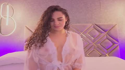 Snapshot of renata_cruz_ chatting on 31, 5, 2026 Renata 3 online show from 31, 5, 2026