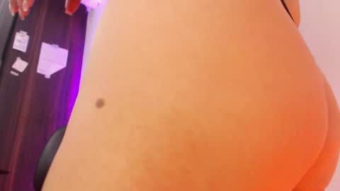    online show from 17, 1, 2025