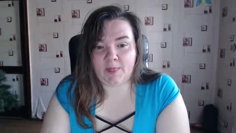 Snapshot of renataoia chatting on 2, 2, 2025 renataoia online show from 2, 2, 2025