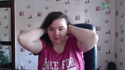 Snapshot of renataoia chatting on 7, 2, 2025 renataoia online show from 7, 2, 2025