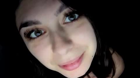 renee_loah online show from 22, 10, 2025