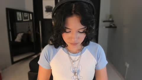 Renee Shelby online show from 6, 1, 2026