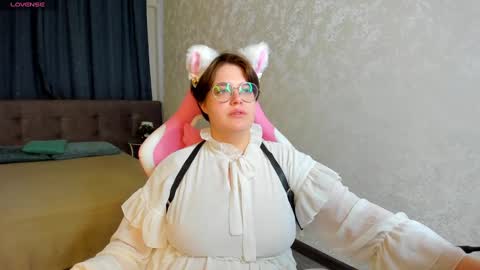 renee_turner online show from 2, 3, 2025