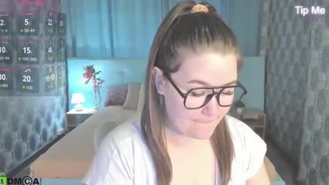 renee_turner online show from 22, 9, 2025