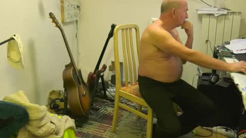 Snapshot of renefr chatting on 24, 11, 2025 renefr online show from 24, 11, 2025