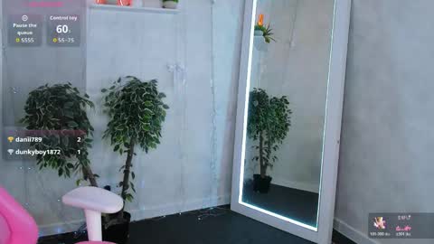 Snapshot of renesmy_black chatting on 15, 5, 2026 Renesmy online show from 15, 5, 2026