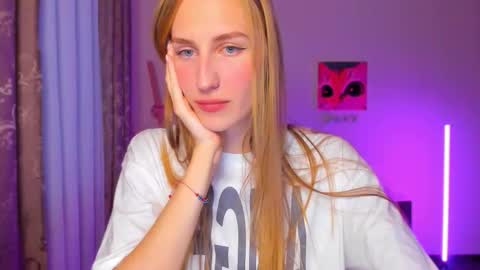 Rina online show from 15, 10, 2025