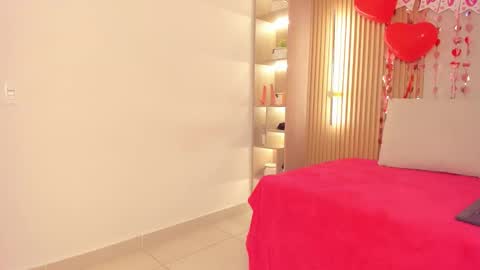 Reshi Hevss online show from 13, 2, 2026