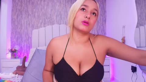 Snapshot of reven_lilith chatting on 16, 5, 2026 REVEN online show from 16, 5, 2026
