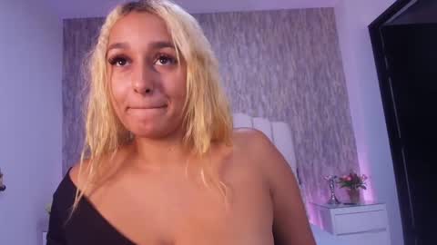 Snapshot of reven_lilith chatting on 29, 5, 2026 REVEN online show from 29, 5, 2026
