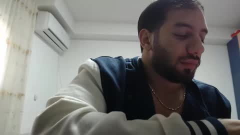 Snapshot of revivedunknown chatting on 27, 12, 2024 Chris online show from 27, 12, 2024