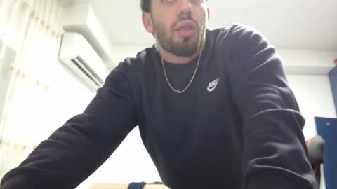 Snapshot of revivedunknown chatting on 30, 12, 2024 Chris online show from 30, 12, 2024