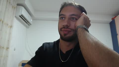 Snapshot of revivedunknown chatting on 11, 9, 2025 Chris online show from 11, 9, 2025