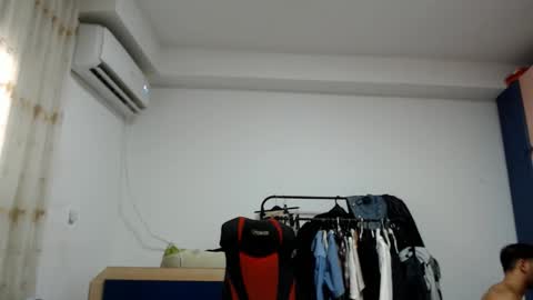 Snapshot of revivedunknown chatting on 14, 9, 2025 Chris online show from 14, 9, 2025