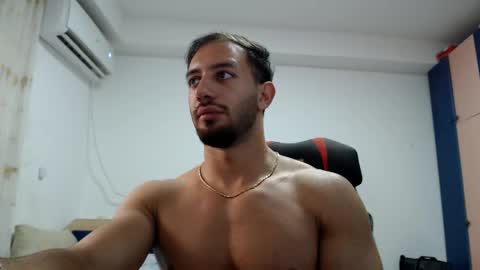 Snapshot of revivedunknown chatting on 23, 9, 2025 Chris online show from 23, 9, 2025