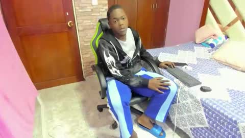 Snapshot of rey_bbc chatting on 3, 5, 2026 rey_bbc online show from 3, 5, 2026